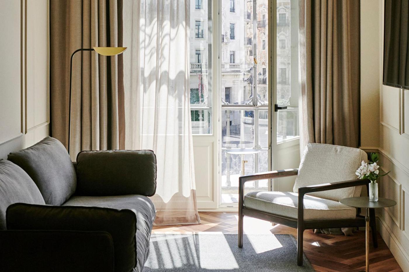 Mercer Plaza Sevilla 5 Gl 外观 照片