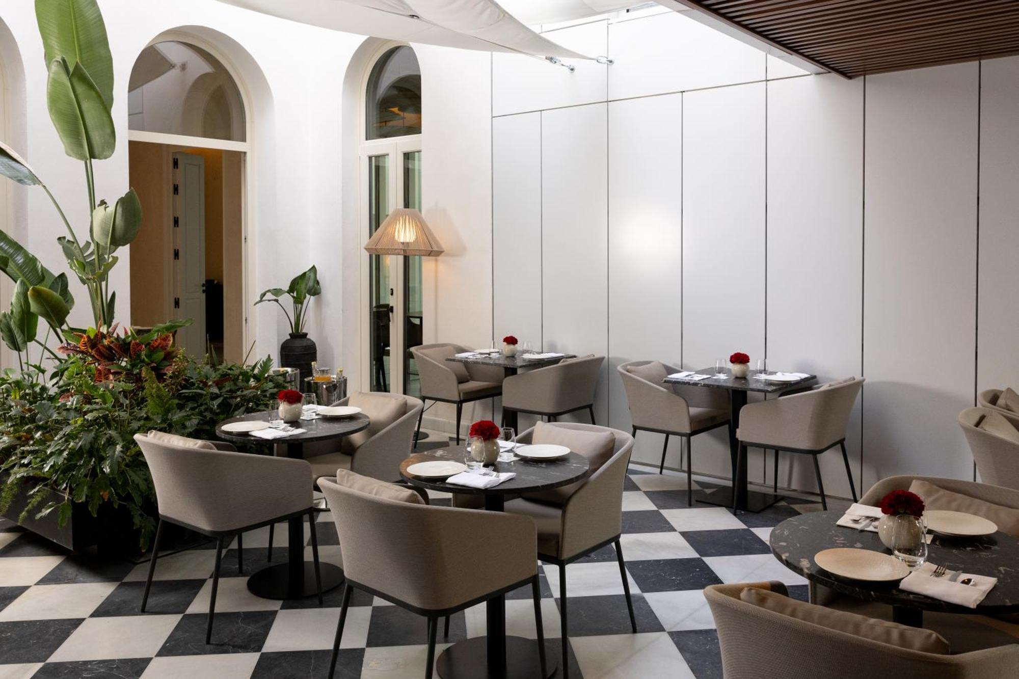 Mercer Plaza Sevilla 5 Gl 外观 照片