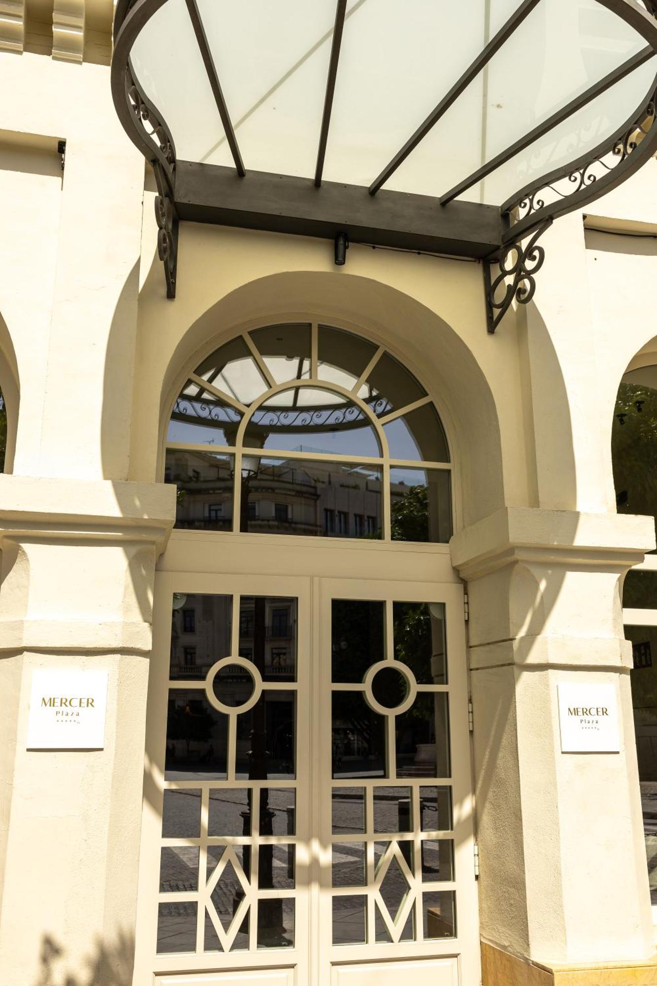 Mercer Plaza Sevilla 5 Gl 外观 照片